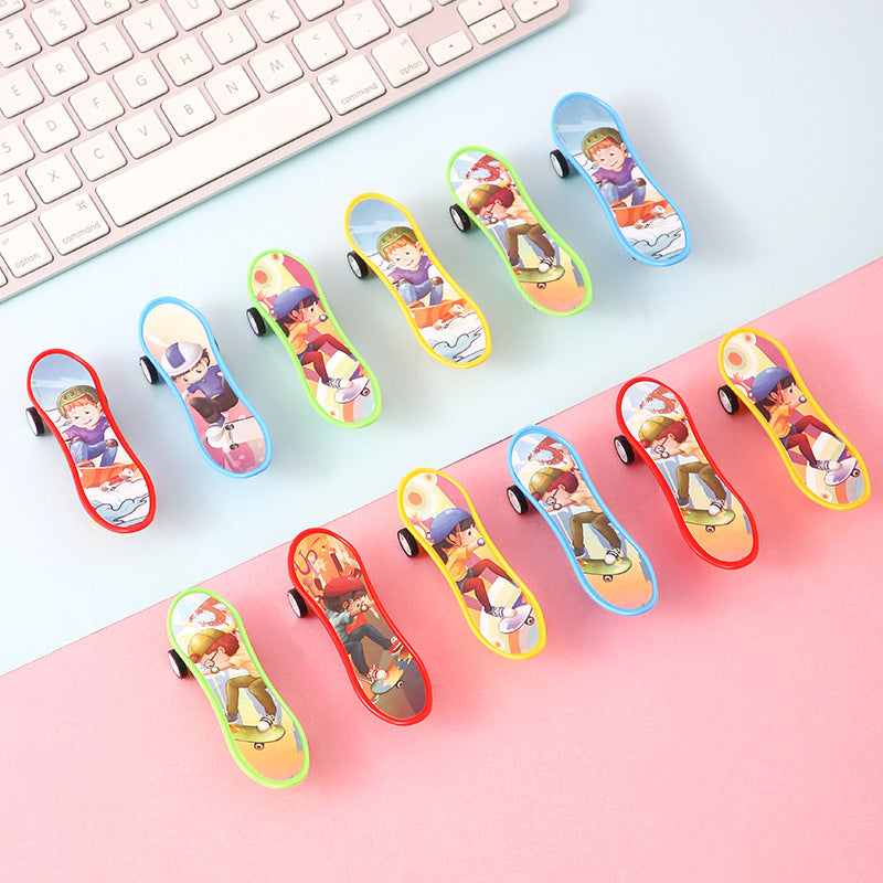 Mini Pull Back Skateboard