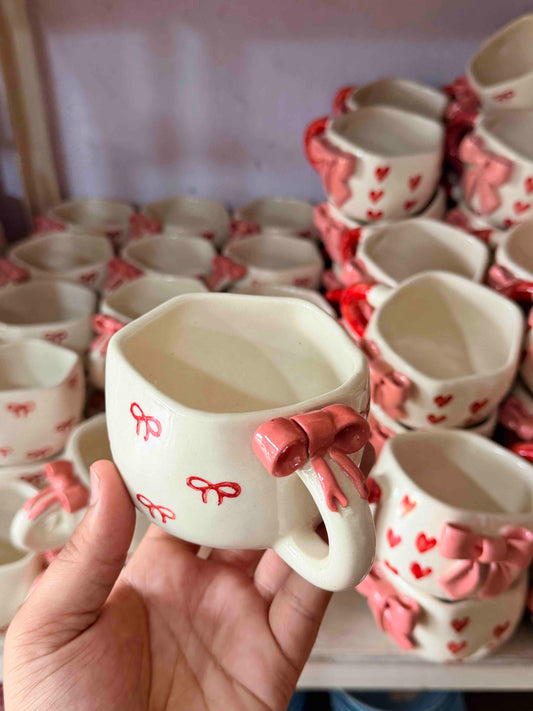 Red Bow Handle Mug